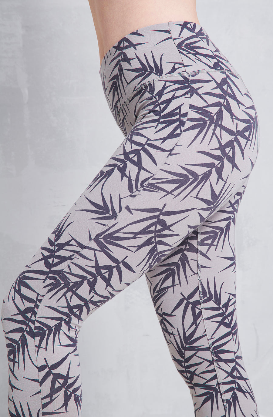 Gray patterned outlet leggings
