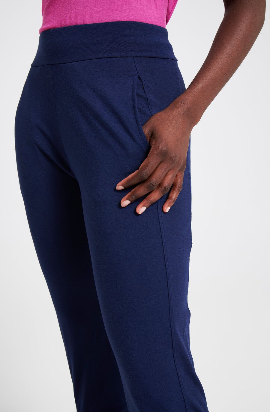 Fitted online crop pants