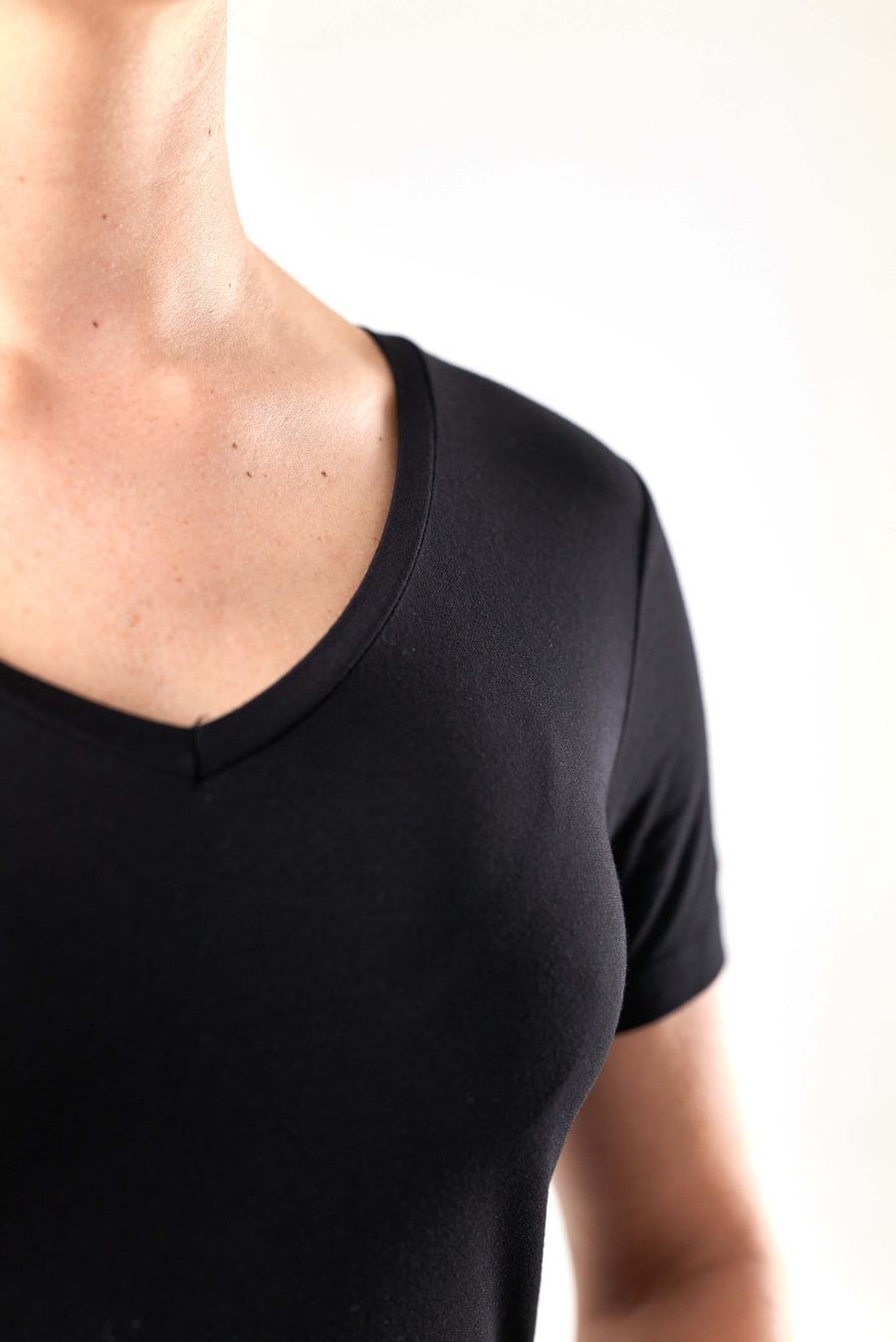V Bend It Tee - Black