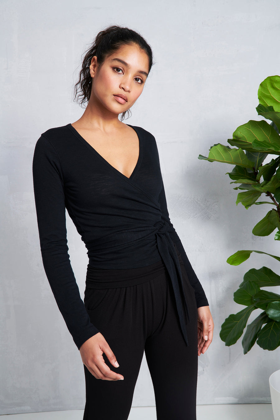 Calm Wrap  - Black
